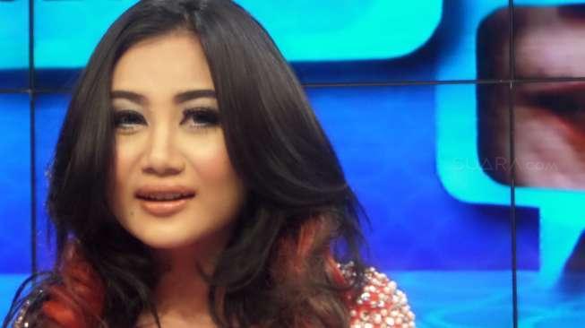 Heboh Video "Hot" di Dapur, Ini Klarifikasi Pamela Safitri