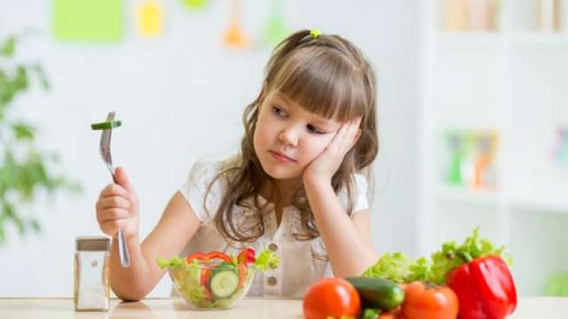 Anak Cemas, Bisa Jadi karena Alergi Makanan