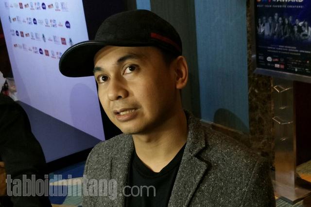 Sempat Menutupi, Raditya Dika Akhirnya Ungkap Wajah Putrinya Tepat Sebulan Lahir