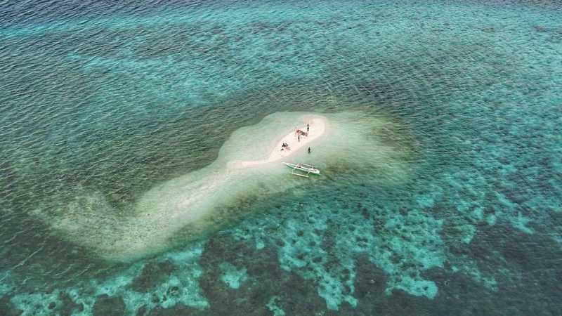 Mengenal Pulau Moyo, Permata Biru yang Tersembunyi di NTB