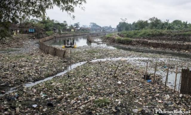 Air Citarum Tak Layak untuk Minum, Wisata, dan Perikanan