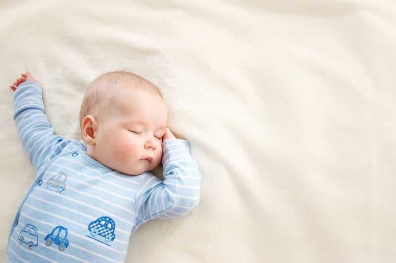 Catat Baik-baik, Ini 15 Cara Mencegah Biang Keringat Pada Bayi