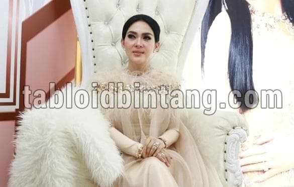 Rahasia Syahrini Tetap Cantik Meski Jarang ke Salon