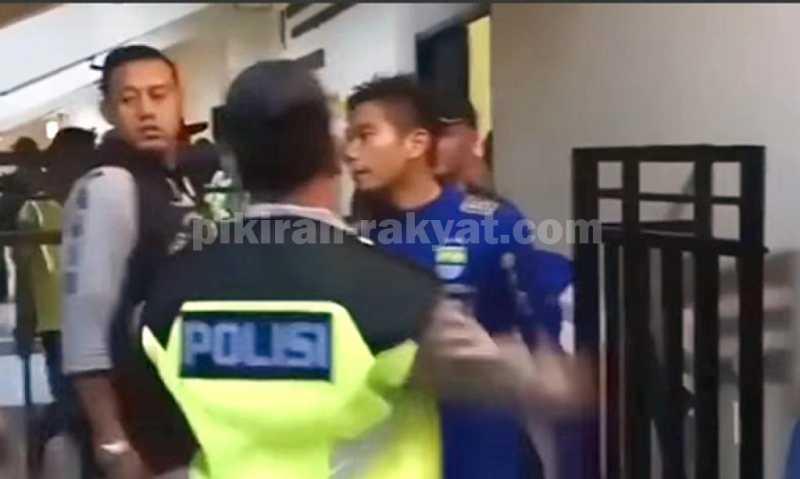 Beredar Video Wildansyah Bentak Bobotoh Usai Pertandingan