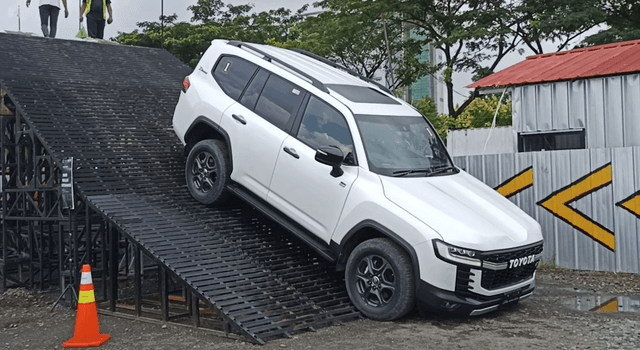 Inden 4 Tahun, Pemesanan Toyota Land Cruiser 300 Disetop