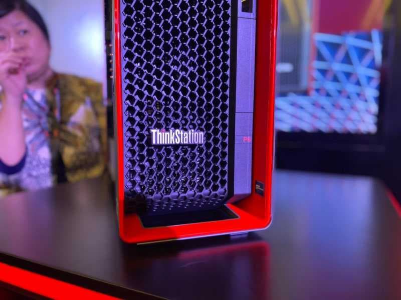 Lenovo ThinkStation P8 Dirilis, Bawa Performa AMD Ryzen Terbaru