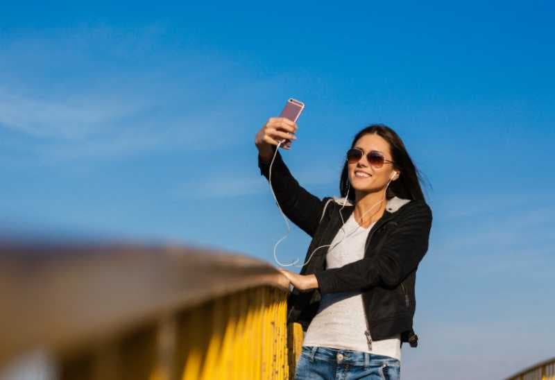  Hobi Foto Selfie? Ini Waktu yang Tepat dan Tidak Tepatnya 