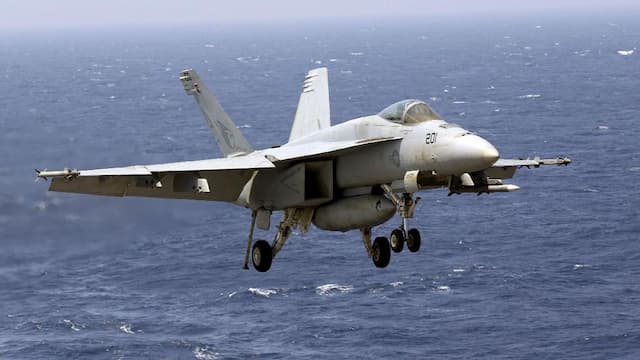 Laser China Diduga Mengincar Pesawat AS di Pasifik