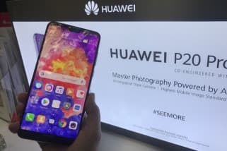 Huawei Bakal Balap Samsung Luncurkan Ponsel Lipat?