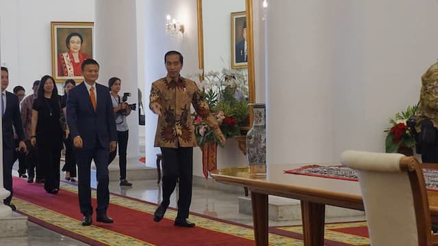 Jokowi Tantang Jack Ma Beraksi di Closing Ceremony Asian Games 2018